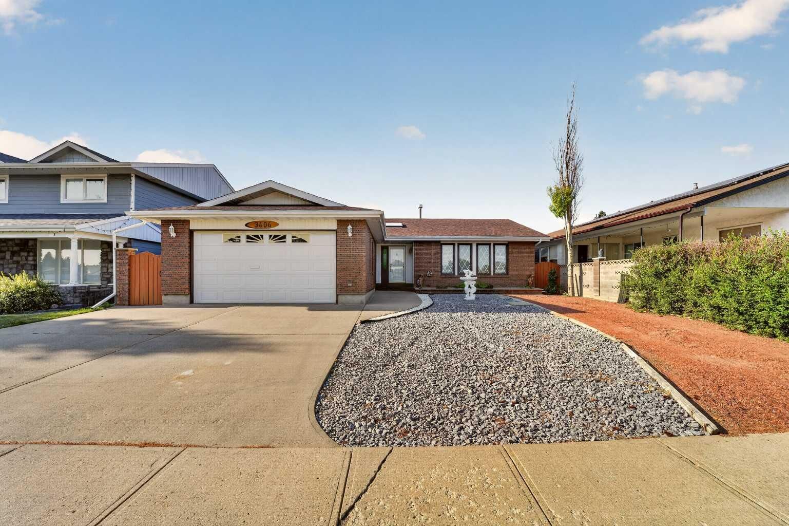 Property Photo:  3606 Spruce Drive S  AB T1K 4P6 
