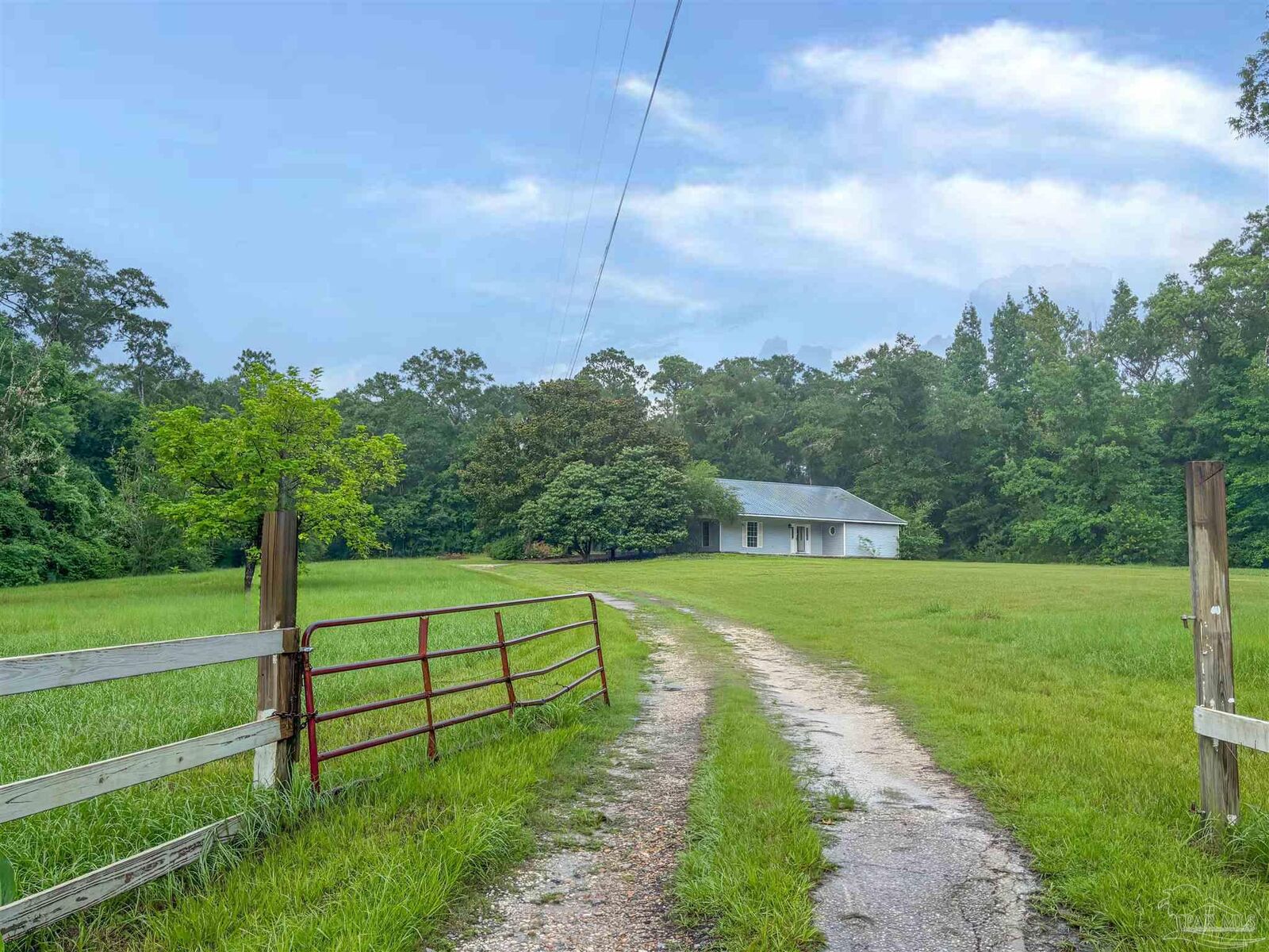 Property Photo:  285 River Annex Rd  FL 32533 