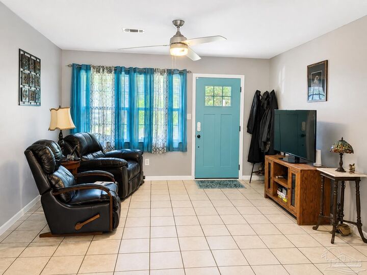 Property Photo:  4679 Oakland Dr  FL 32526 