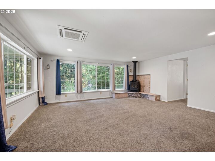 Property Photo: 31034 Gowdyville Rd OR 97424