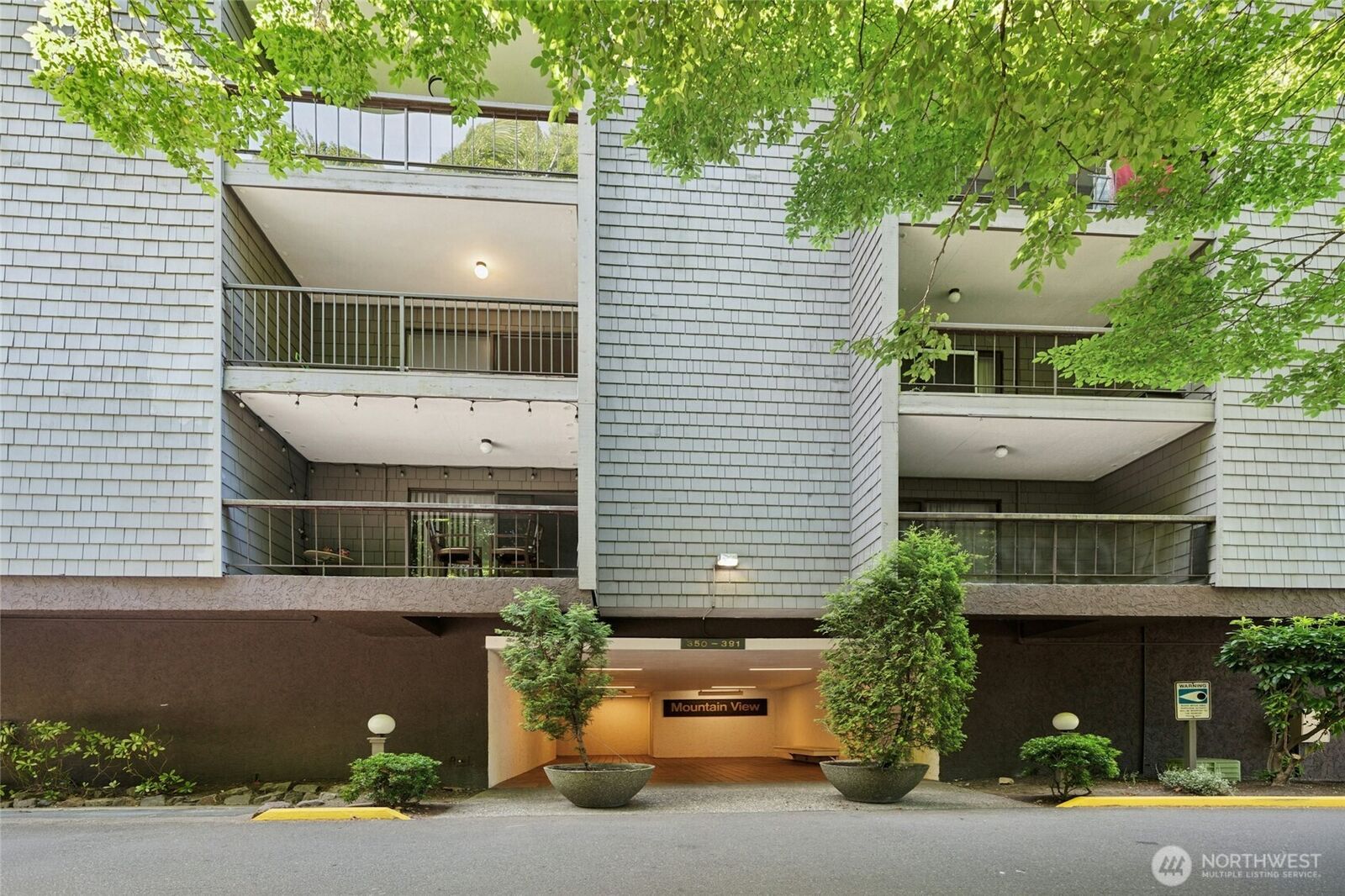 Property Photo: 6479 E 137th Avenue NE 365 WA 98052