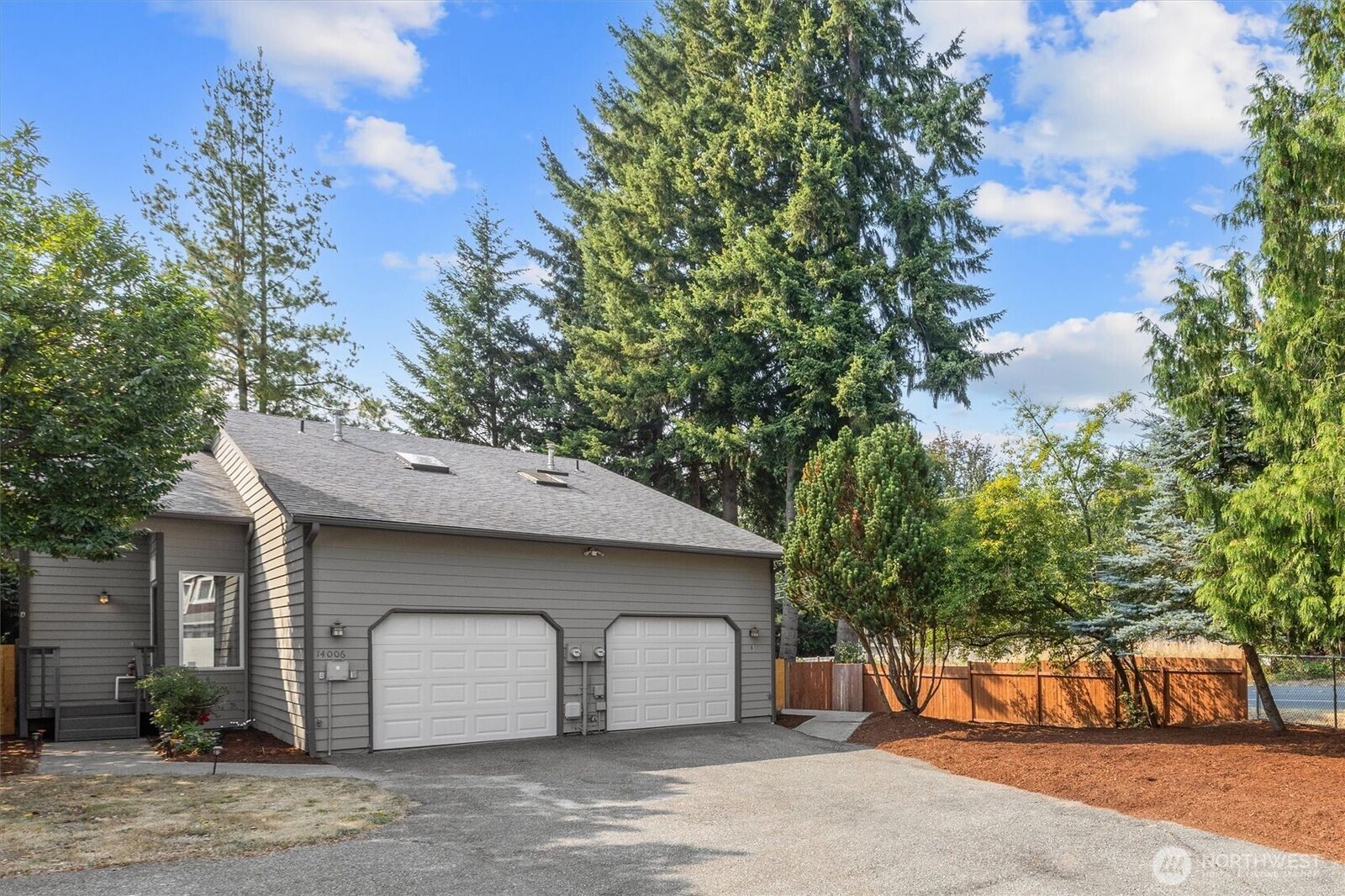 Property Photo:  14006  52nd Avenue W  WA 98026 