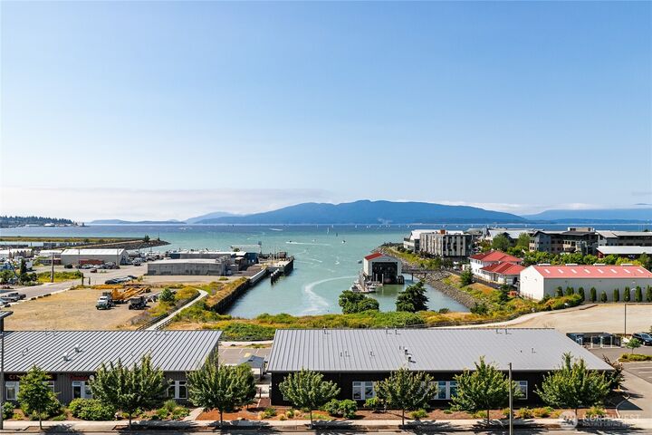 Property Photo: 1301 W Holly Street 302 WA 98225