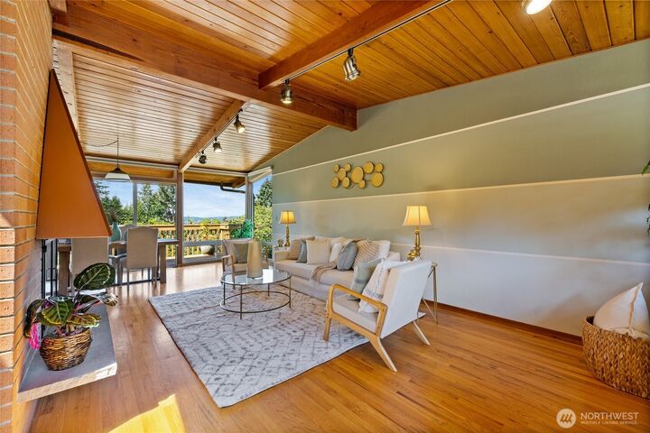 Property Photo:  29815  10th Avenue SW  WA 98023 