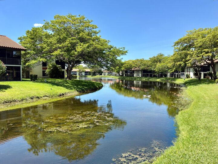 Property Photo:  10615 Ocean Palm Way 102  FL 33437 