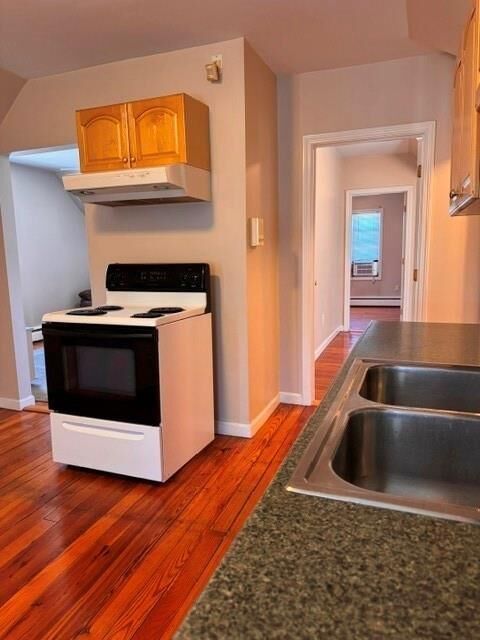 Property Photo:  595 Armistice Boulevard 3  RI 02861 