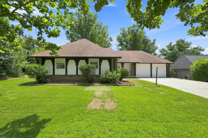 Property Photo:  8239 E Brookhollow  KS 67206 