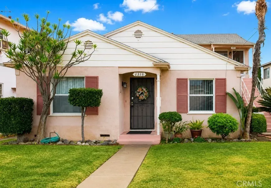 Property Photo:  1316 Orange Grove  CA 91205 