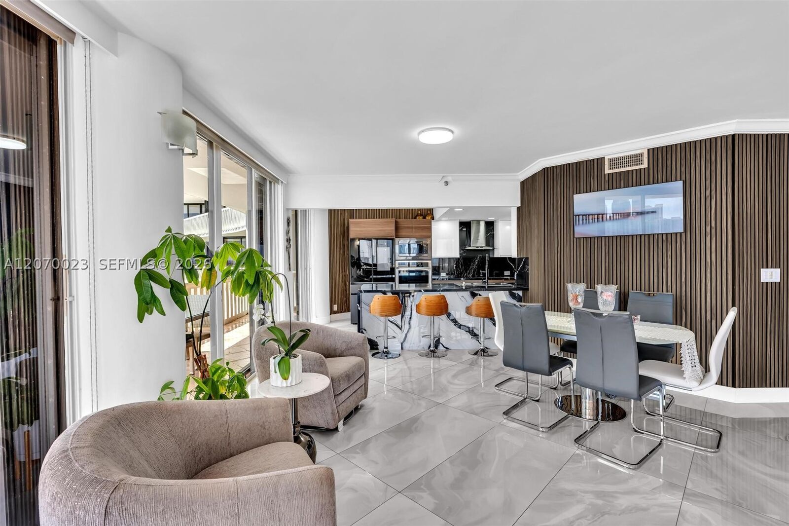 Property Photo:  3000 Island Blvd 1106  FL 33160 