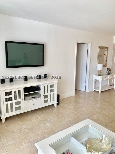 Property Photo:  5701 Collins Ave 311  FL 33140 