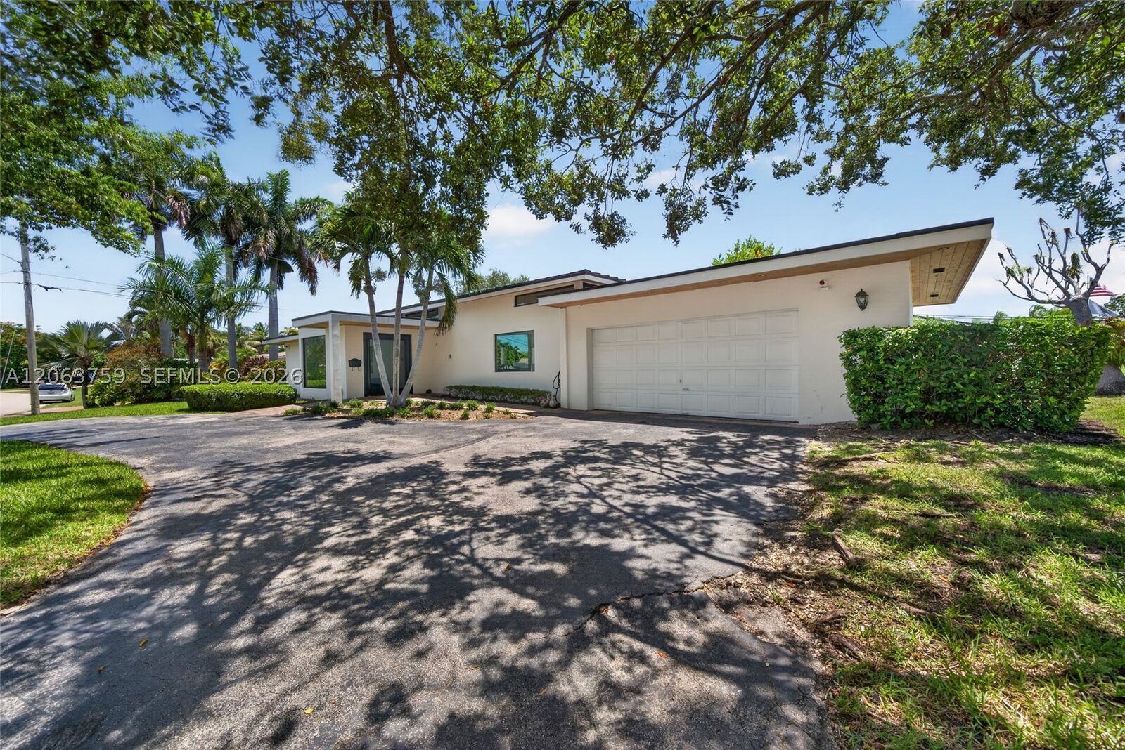Property Photo:  8880 SW 149th St  FL 33176 