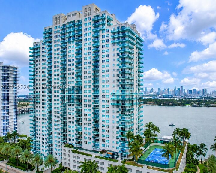 Property Photo: 650 West Ave 3008 FL 33139