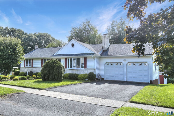 Property Photo: 325 Emerald Place CT 06614