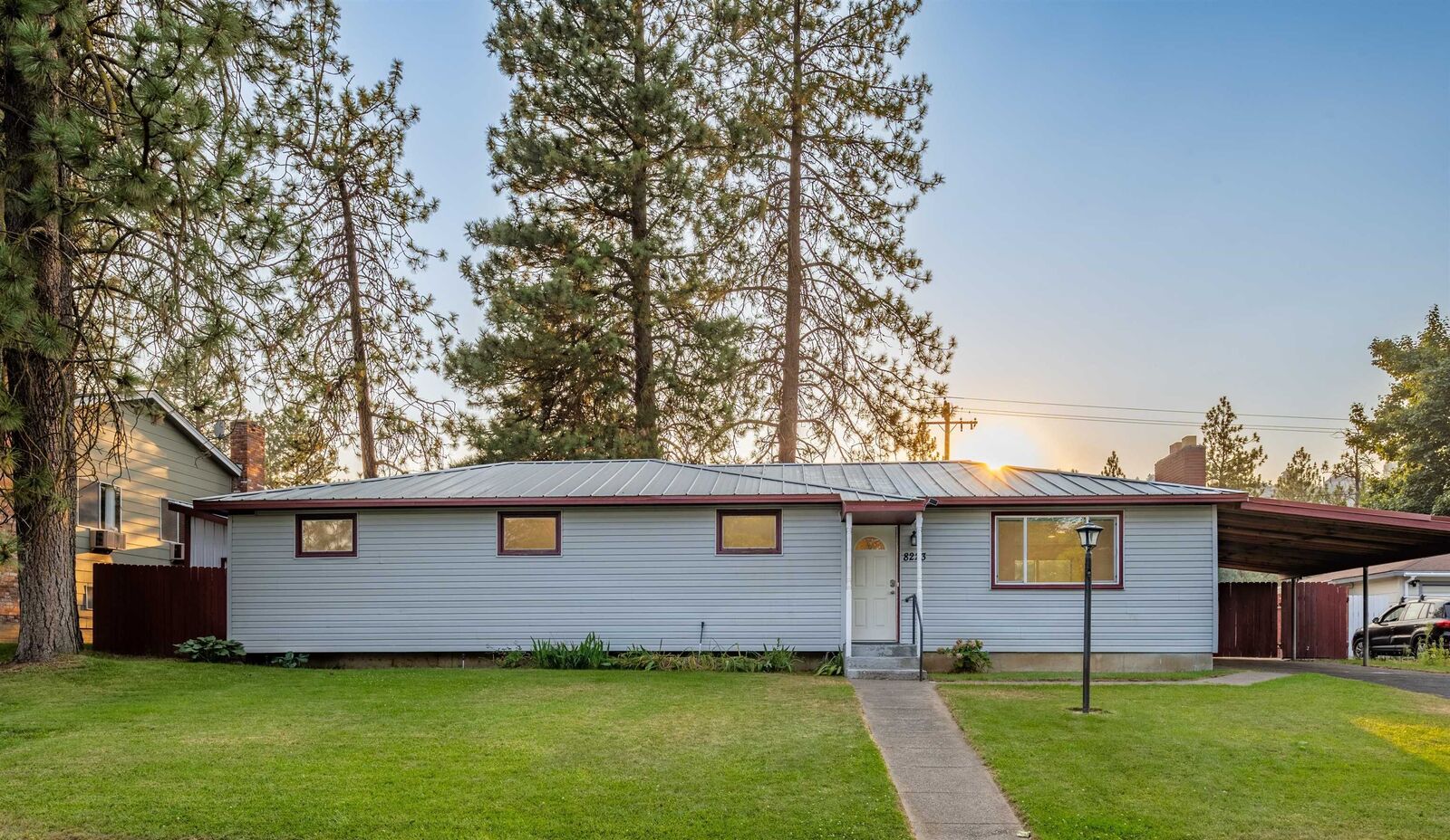 Property Photo: 8223 N Howard St WA 99208