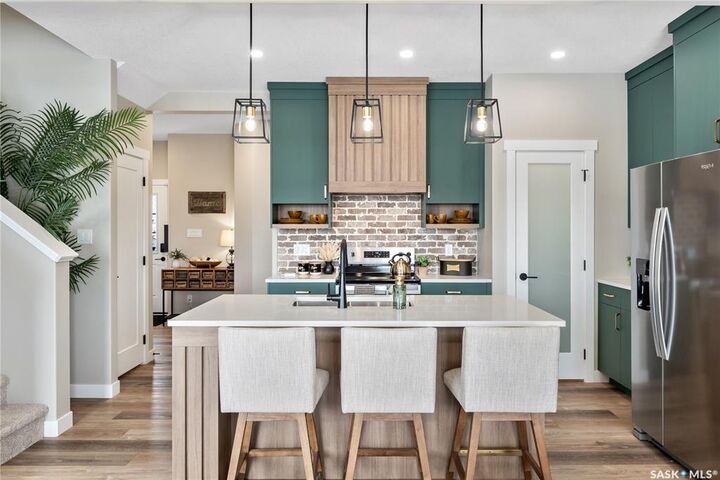 Property Photo: 2970 Dumont Way SK S4V 4E4