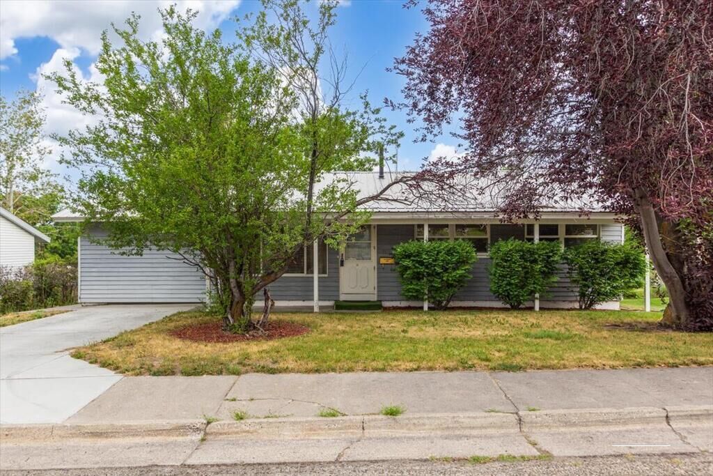 Property Photo:  469 Linden Avenue  ID 83440 