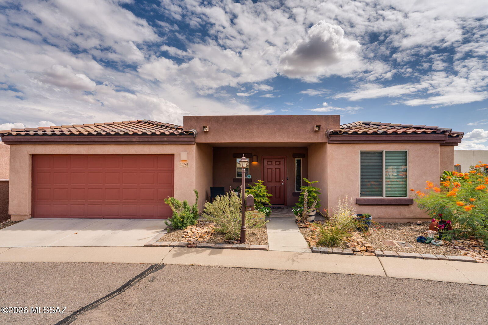 Property Photo: 1151 W Vuelta Potrillo Mesteno AZ 85629