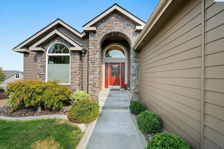 Property Photo:  8824 W 1st Place  WA 99336 