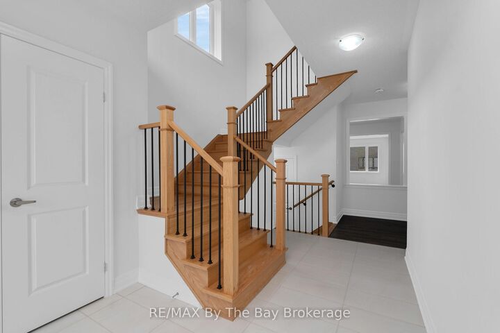 Property Photo:  48 Del Ray Crescent  ON L9Z 0N8 