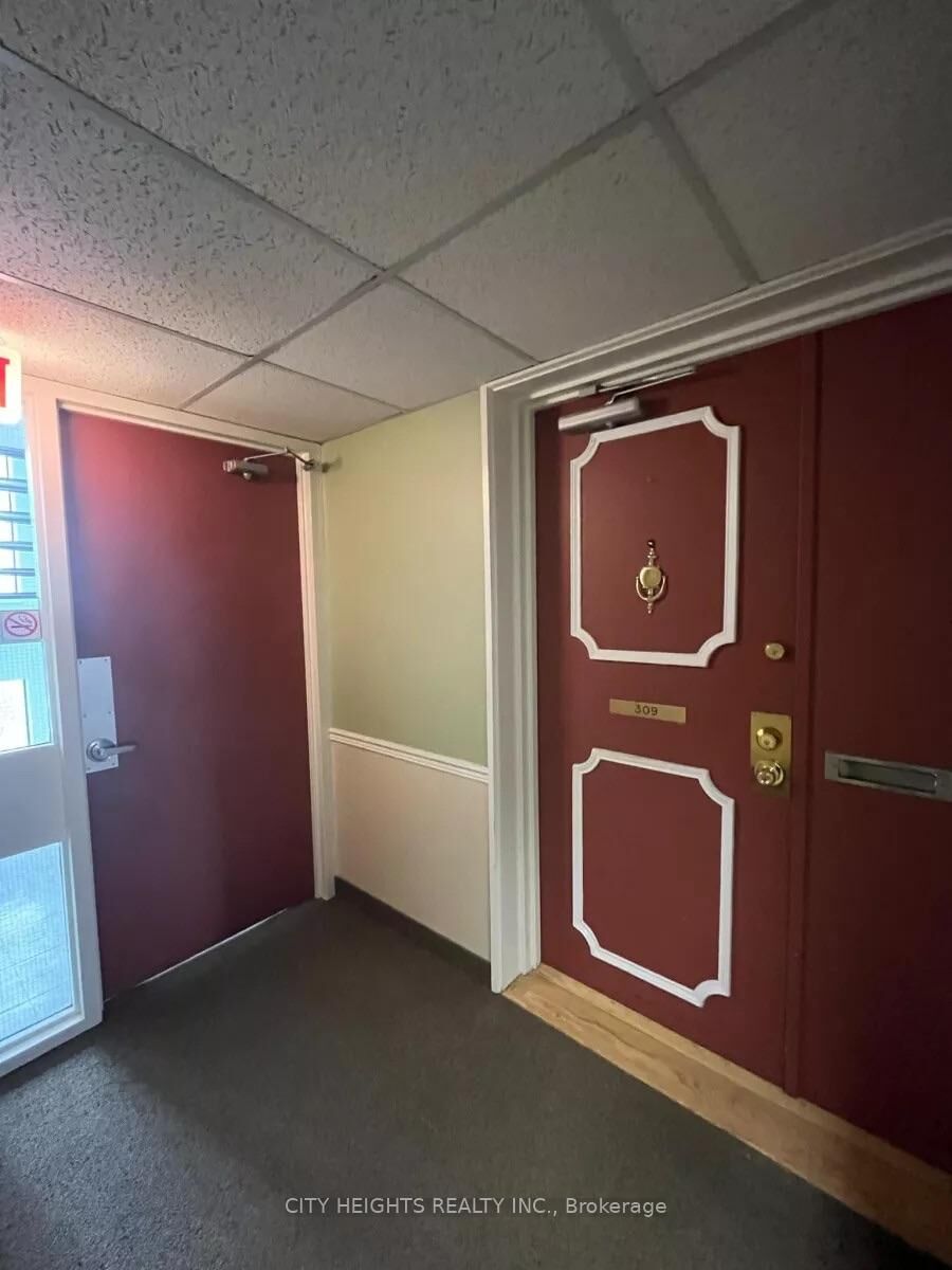 Photo de la propriété: 1356 Meadowlands Drive E 309 ON K2E 6K6