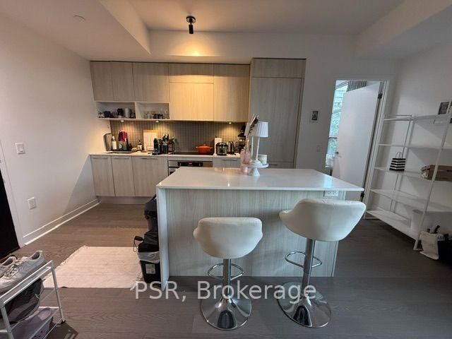 501 Adelaide Street W 710 — photo 1