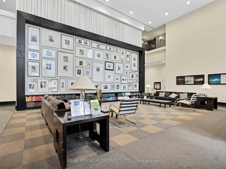 Property Photo:  438 King Street W 413  ON M5V 3T9 