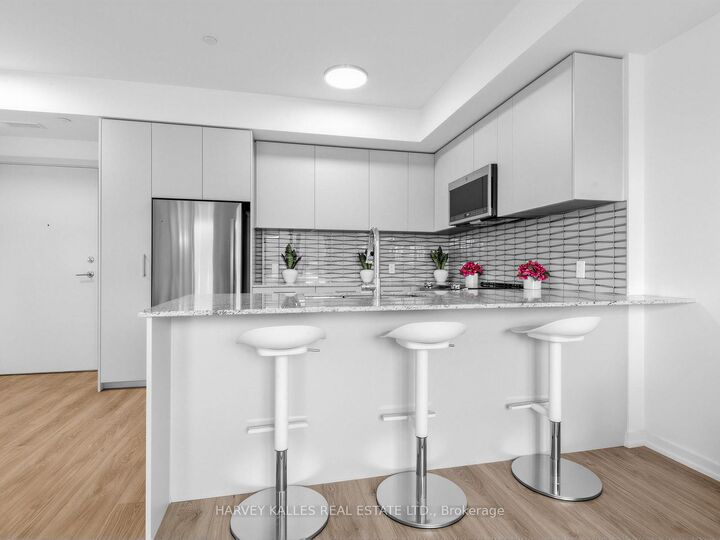 Property Photo: 101 Cathedral High Street 329 ON L6C 3L8