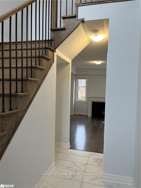 Property Photo:  57 Bank Street  ON L3W 0M5 