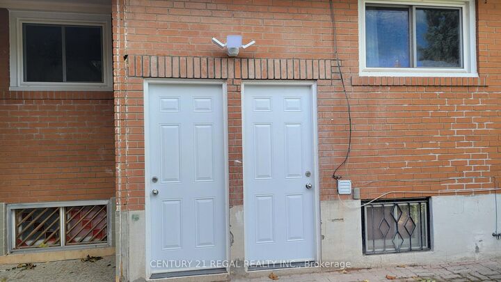Photo de la propriété: 34 Pleasant View Drive Basement Unit 3 ON M2J 3P8