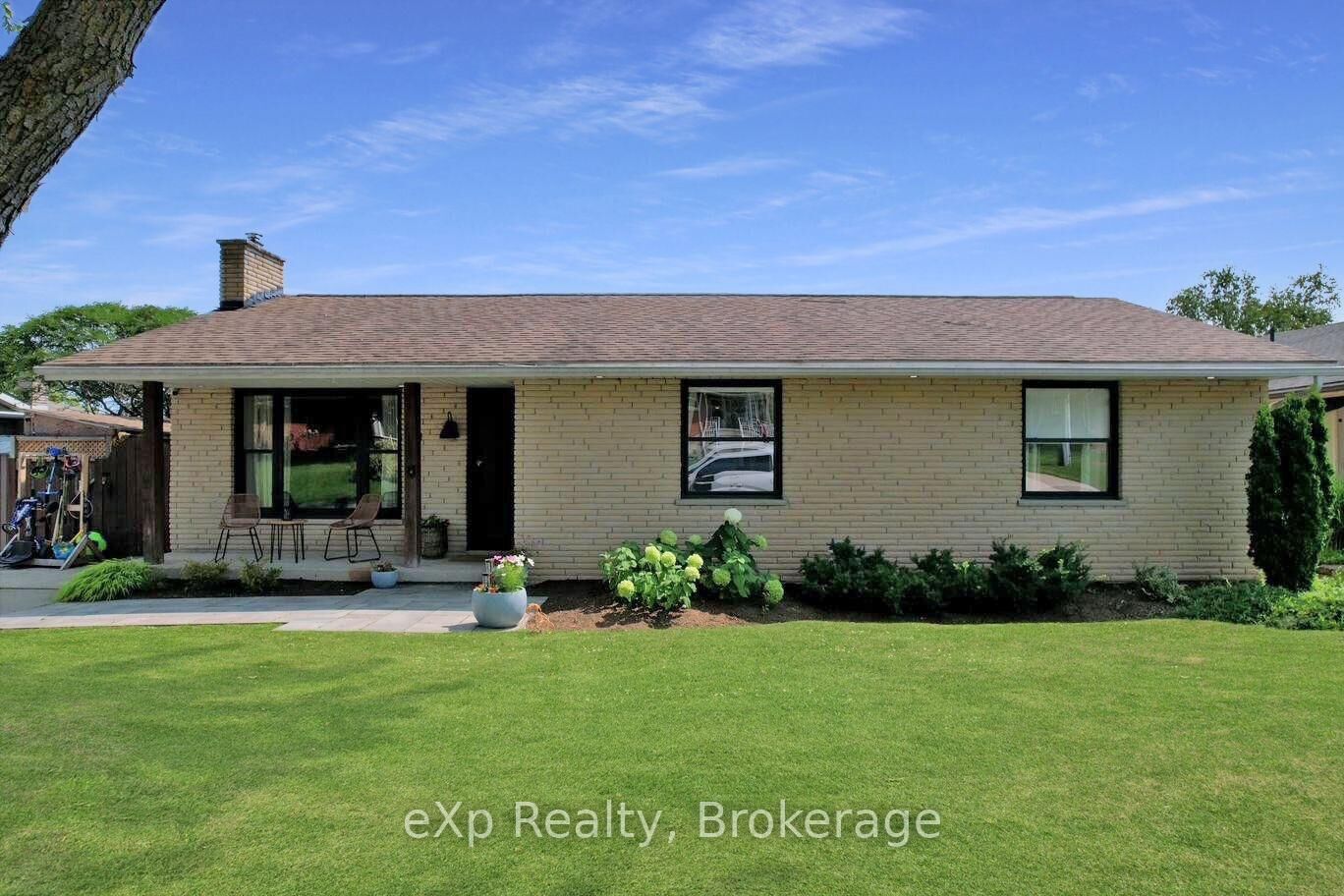 Property Photo: 10 Watt Street ON N0G 2V0