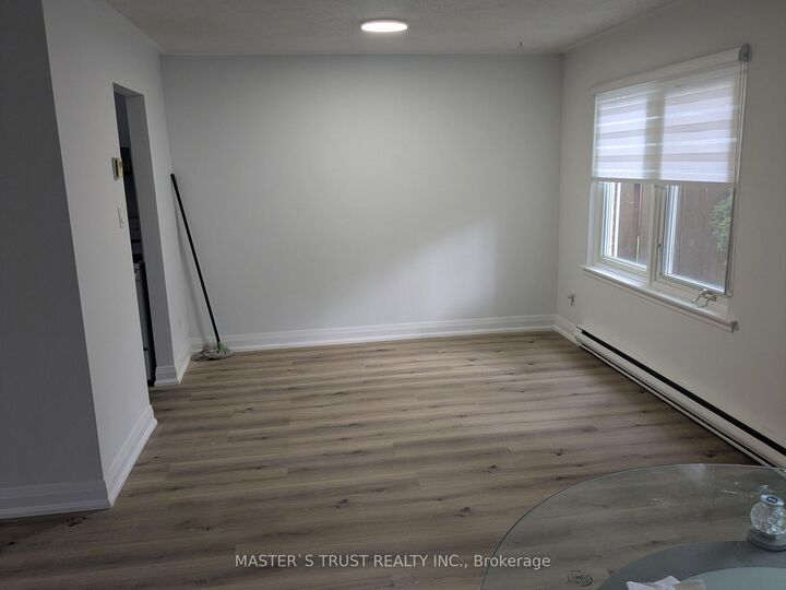 Property Photo: 2075 Warden Avenue S 29 ON M1T 3R1