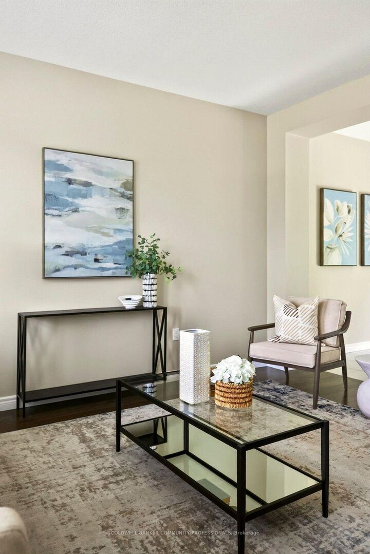 Property Photo: 44 Westbank Trail ON L8J 0H5