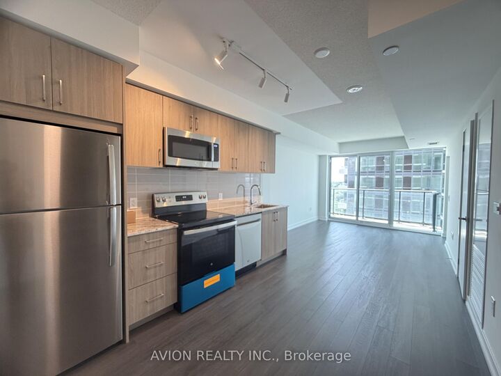 Property Photo:  4010 Eglinton Avenue W 1316  ON M9A 0G5 