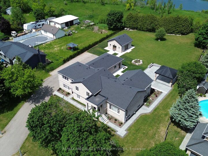 Property Photo: 12463 Eighth Line ON L7G 4S4