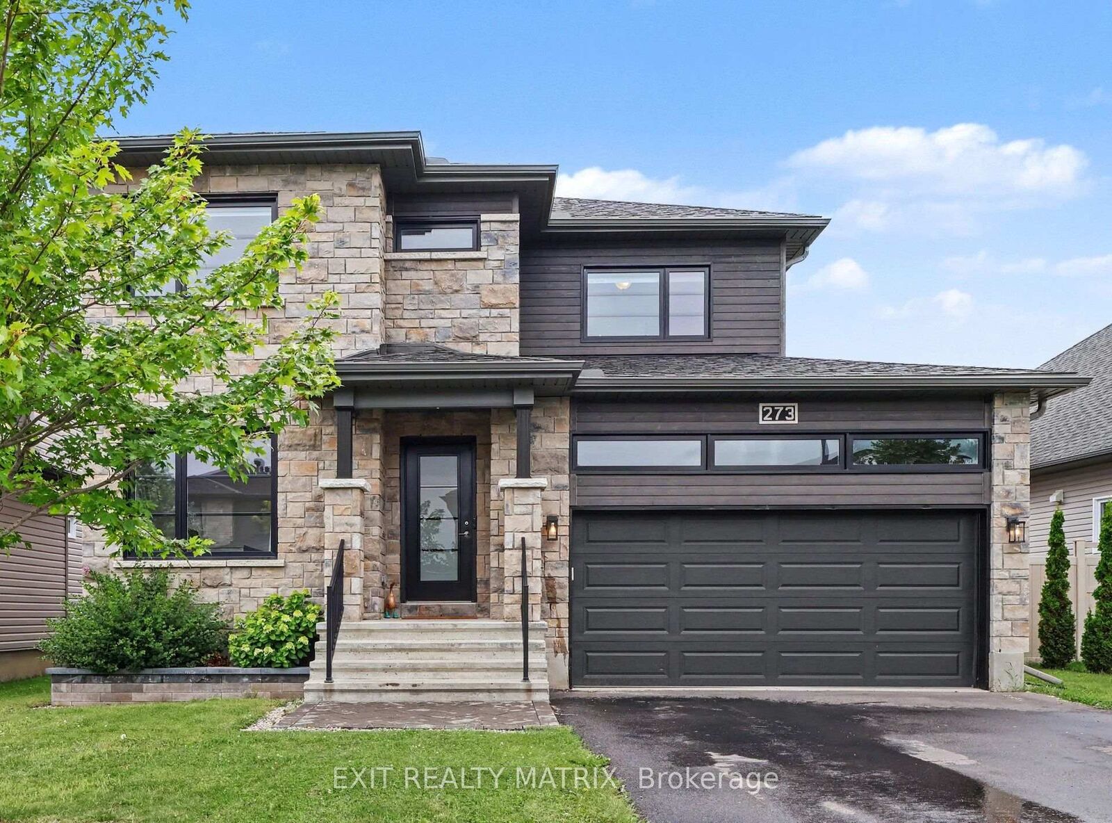 Property Photo: 273 Central Park Boulevard ON K4R 0E9