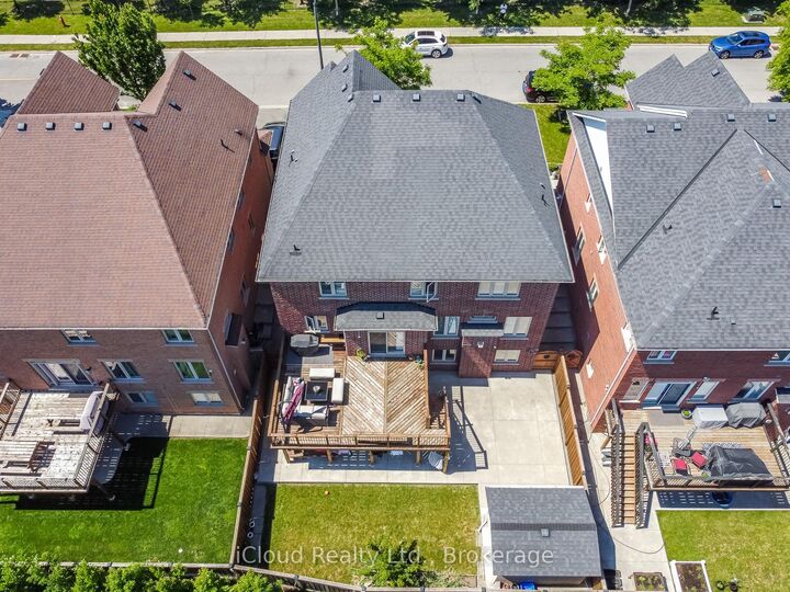 Property Photo: 7 Merrittonia Street ON L6X 0Y9