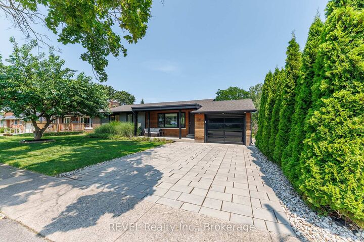 Property Photo: 38 Briarsdale Drive ON L2T 2Z5