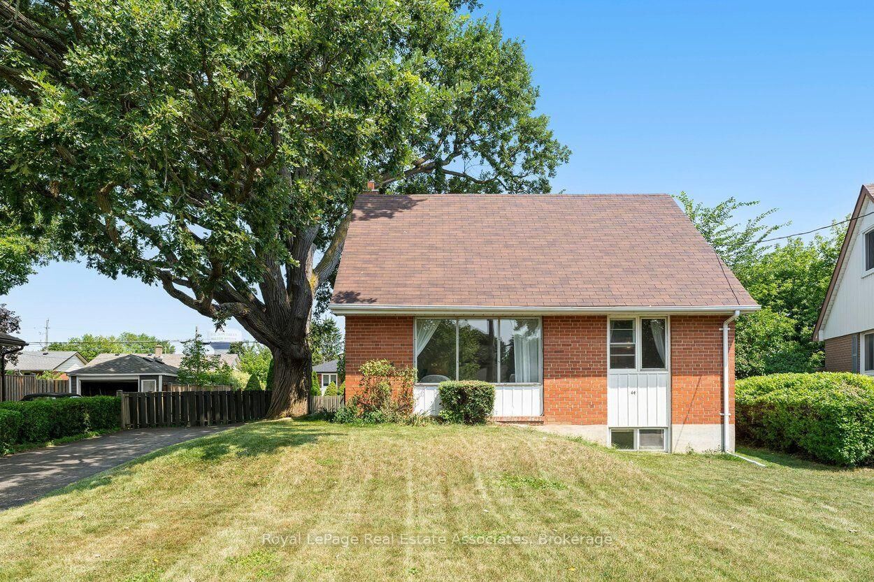 Property Photo:  64 McIntyre Crescent  ON L7G 1N3 