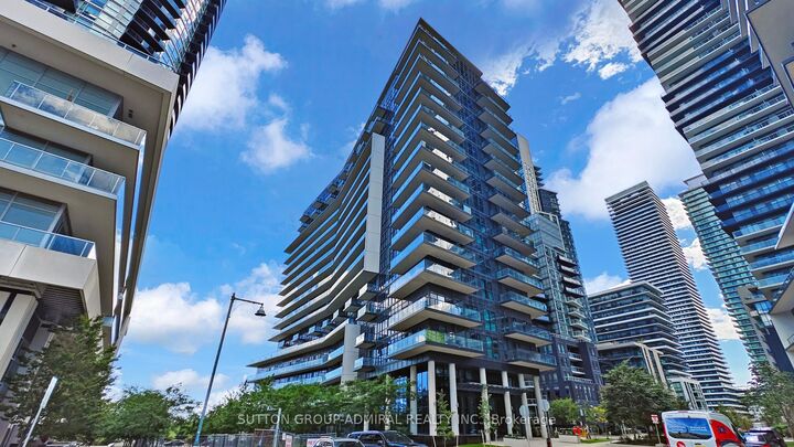 39 Annie Craig Drive 221 — photo 1