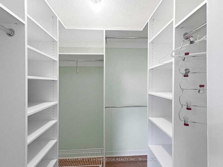 Property Photo: 183 Hopewell Road ON L6H 5Y9
