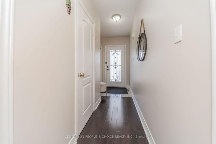 Property Photo: 644 Madame Street ON L5W 1G6