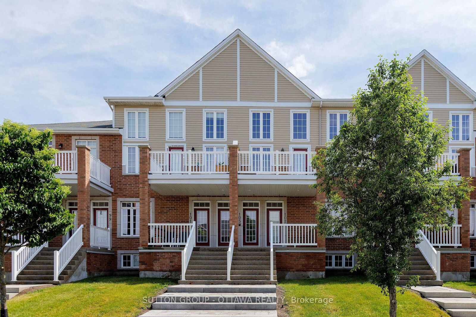 Property Photo:  105 Eye Bright Crescent 25  ON K1V 2K6 