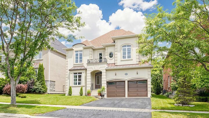 Property Photo: 368 Paradelle Drive ON L4E 4R7