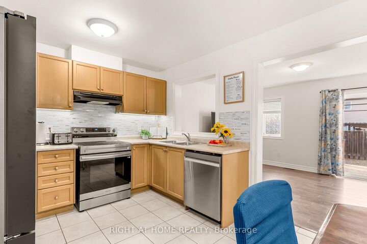 Property Photo:  169 Banting Crescent  ON L3W 0P3 