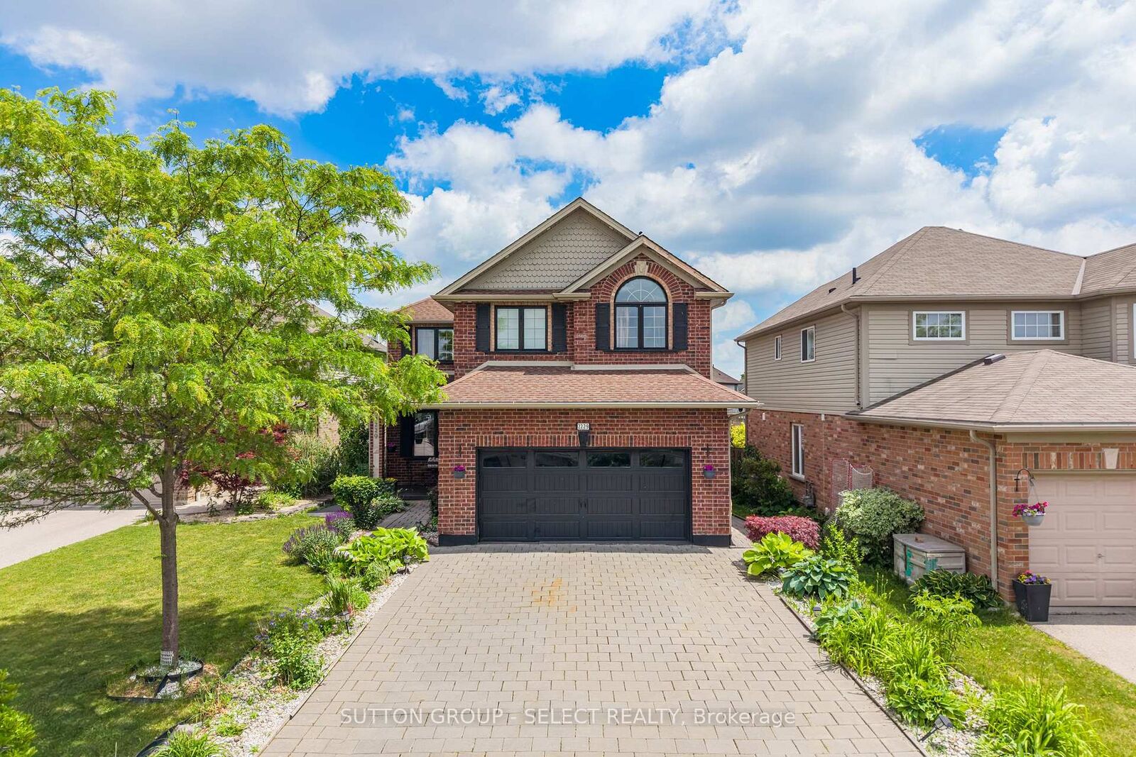 Property Photo: 2229 Cardinal Court ON N6M 0C2