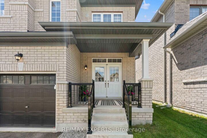 Property Photo: 10 Lawrence D. Pridham Avenue ON L9R 1V4