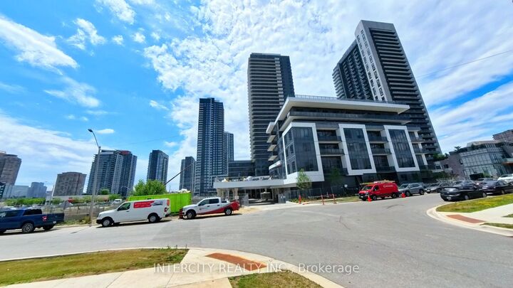 Property Photo:  5105 Hurontario Street 1103  ON L4Z 0C9 