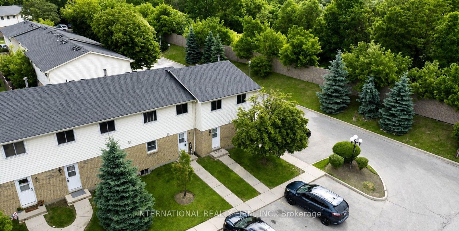Property Photo:  470 Second Street 8  ON N5V 3X2 