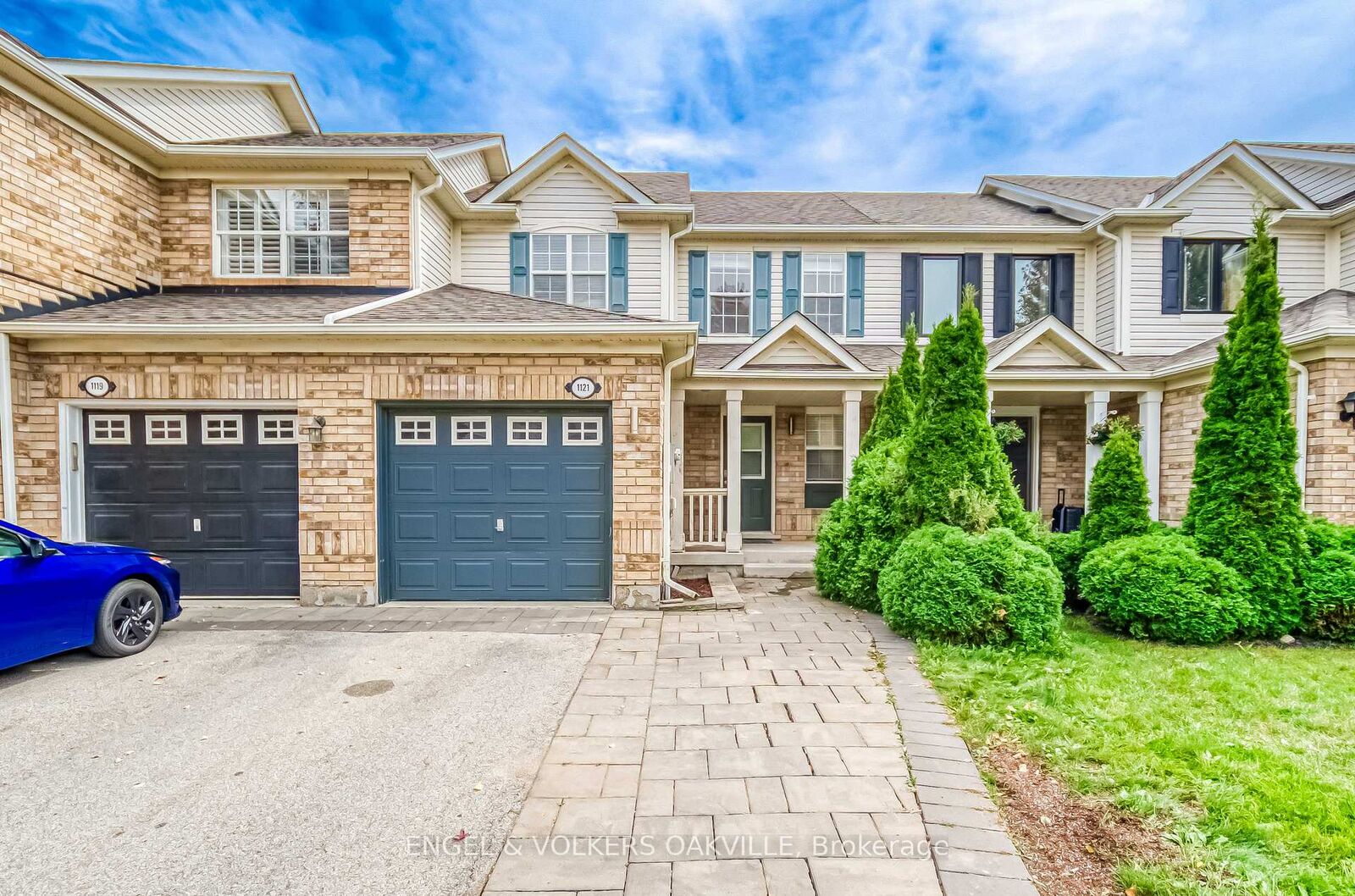 Property Photo: 1121 Barclay Circle ON L9T 5W4