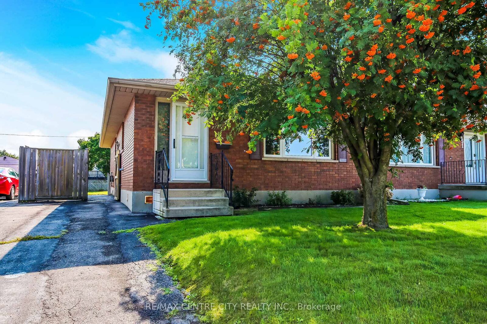Property Photo: 153 Highview Drive ON N5R 5N3